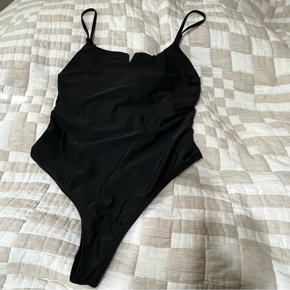 Endless Sun Notch Neckline Swimsuit in Black - Size XL